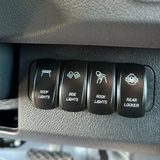 Switch panels left and right, preview from the creator's page